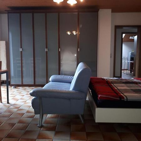 Karl-Stieler-Str. One Room In A 2 Room Appartment ; Lot Space Bruckmühl Esterno foto